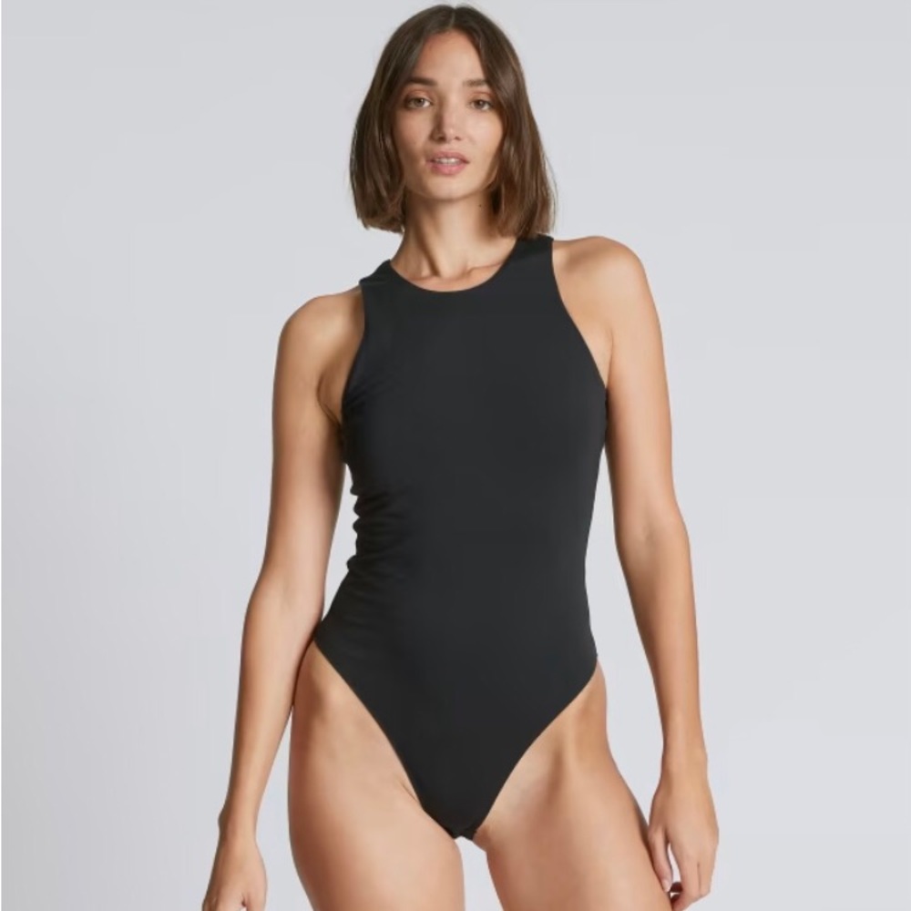 NWT The Cutaway Tank - Everlane